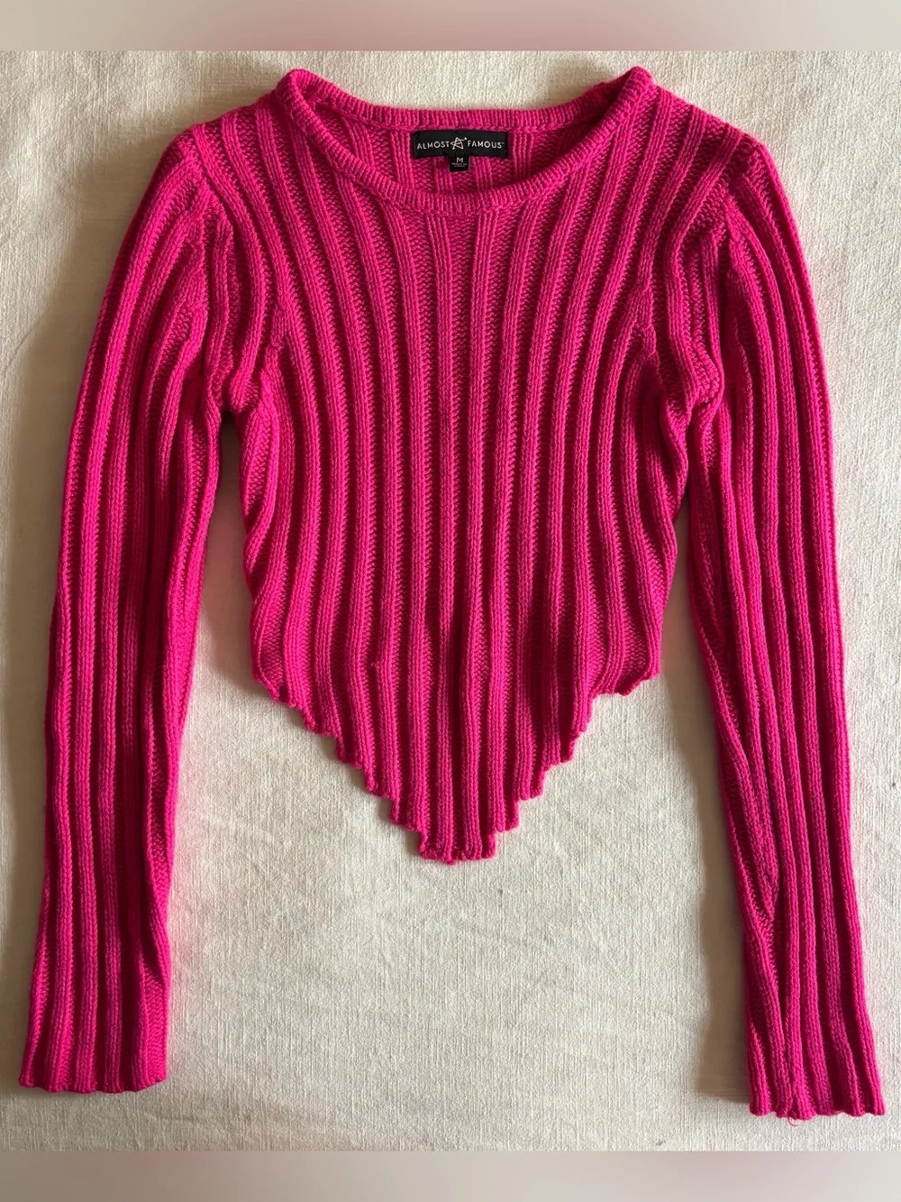 Almost Famous Hot Pink Ribbed Pointed Hem Y2K Sweater M
